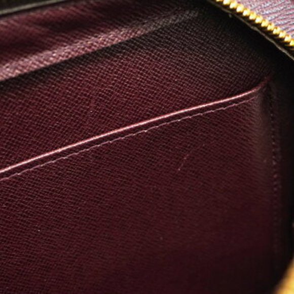 Louis Vuitton Taiga Baikal Clutch Bag - Picture 8 of 10